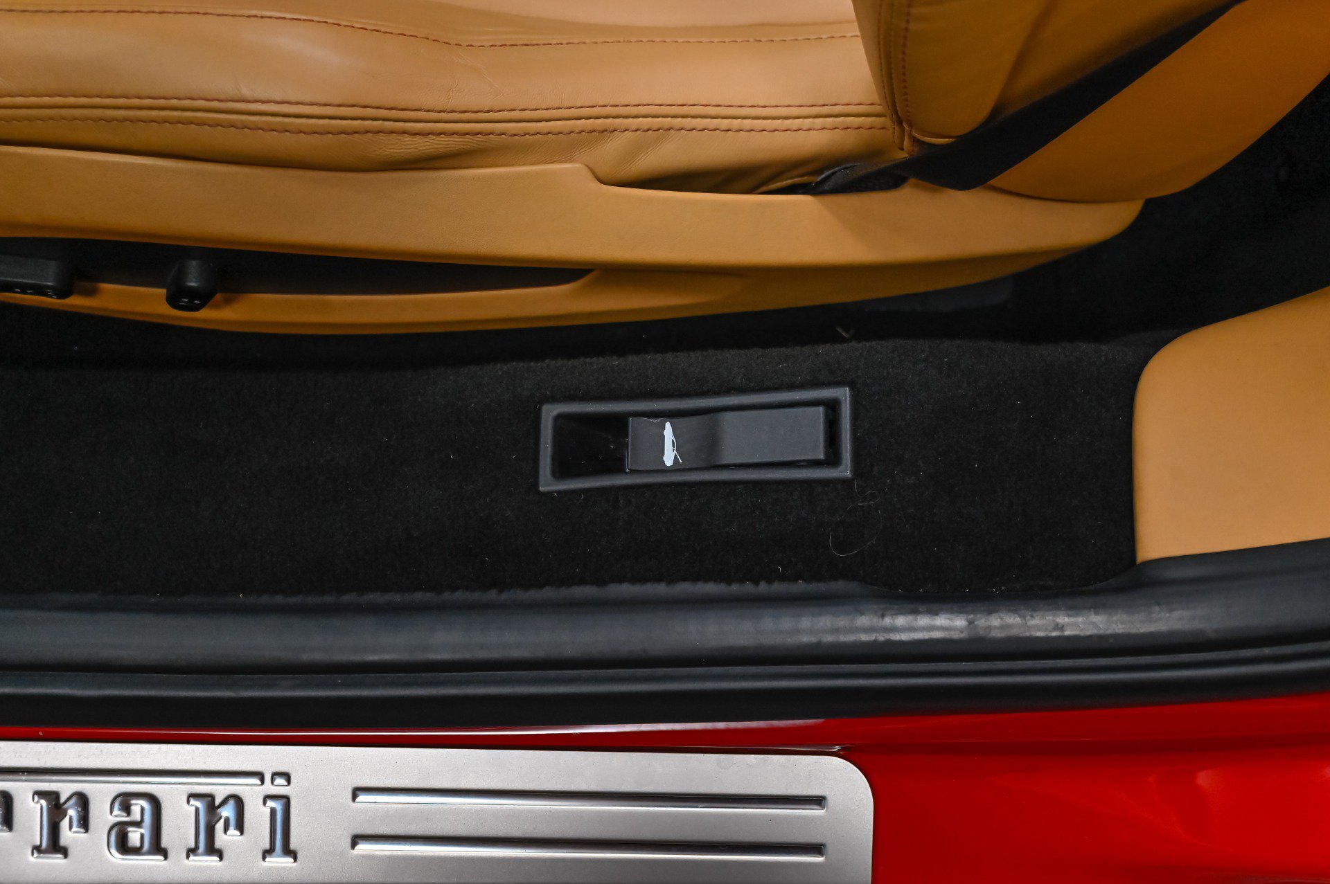 Used 2013 Ferrari 458 Spider RWD image 28