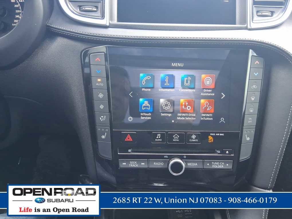 Used 2021 INFINITI QX50 Luxe w/ Appearance Package image 23