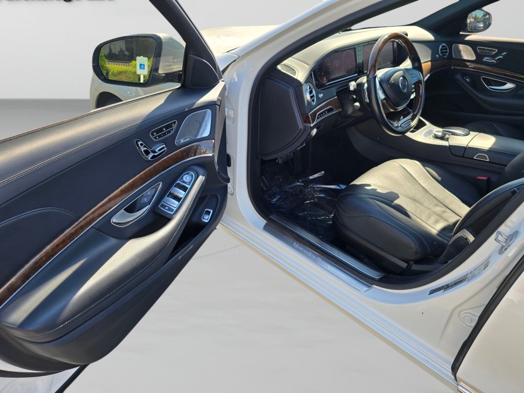 Used 2015 Mercedes-Benz S 550 4MATIC Sedan image 24