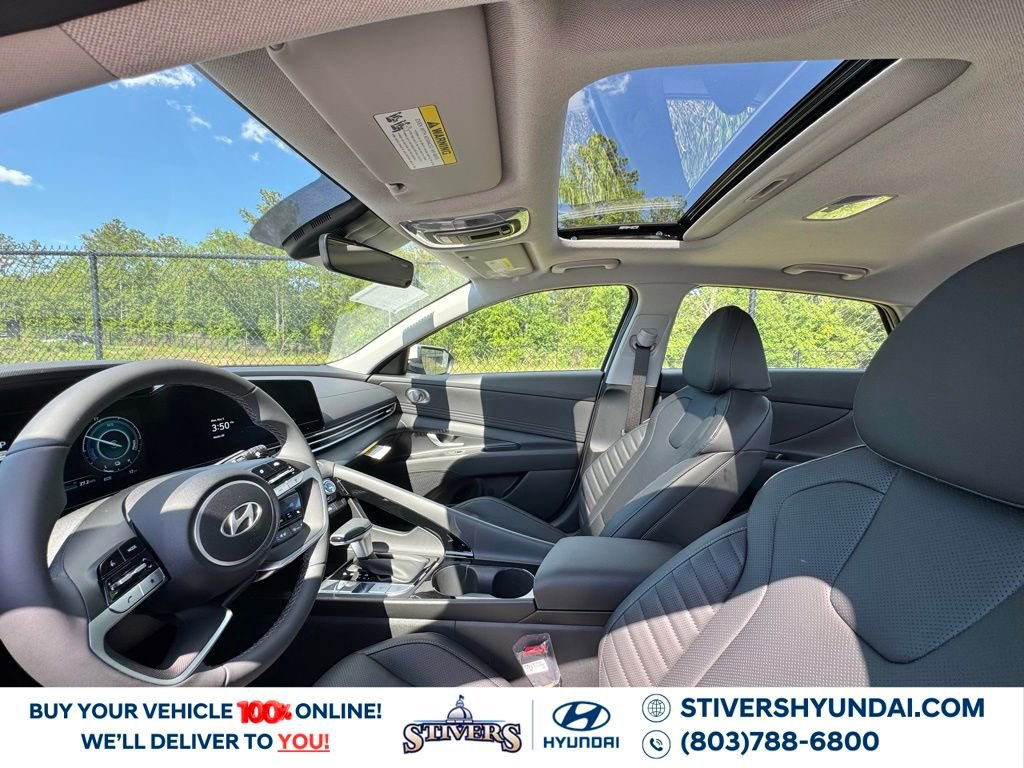 Certified 2025 Hyundai Elantra Limited image 20