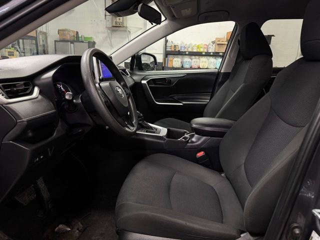 Used 2024 Toyota RAV4 LE image 14