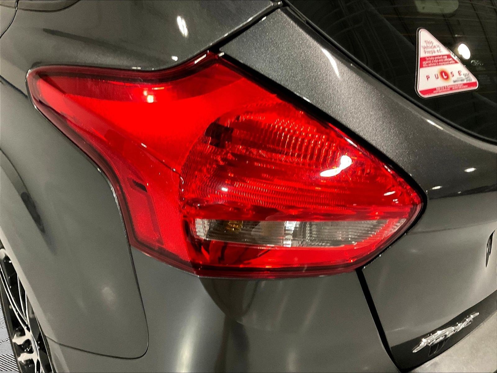 Used 2018 Ford Focus ST FWD image 22