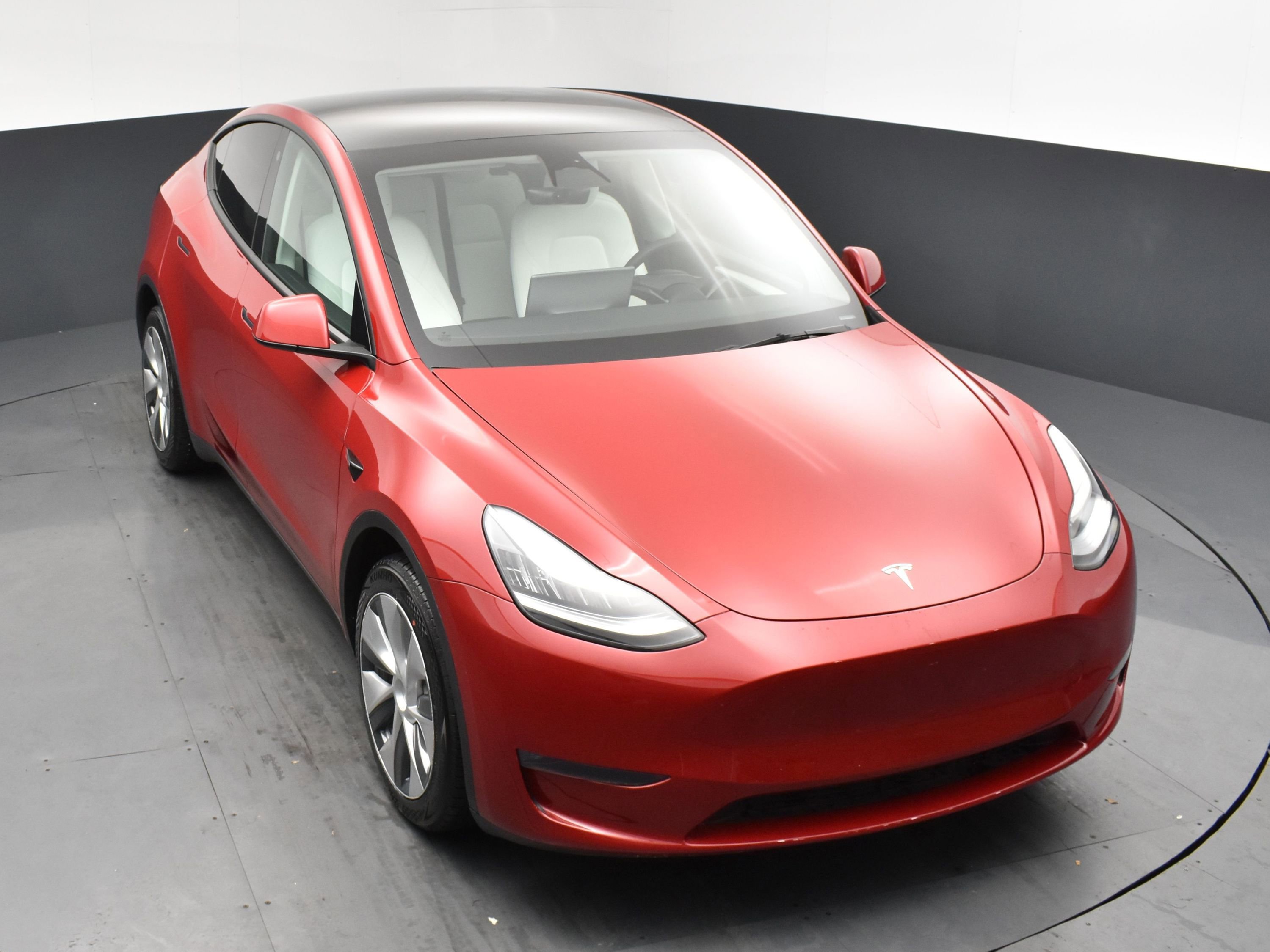 Used 2023 Tesla Model Y Long Range image 21