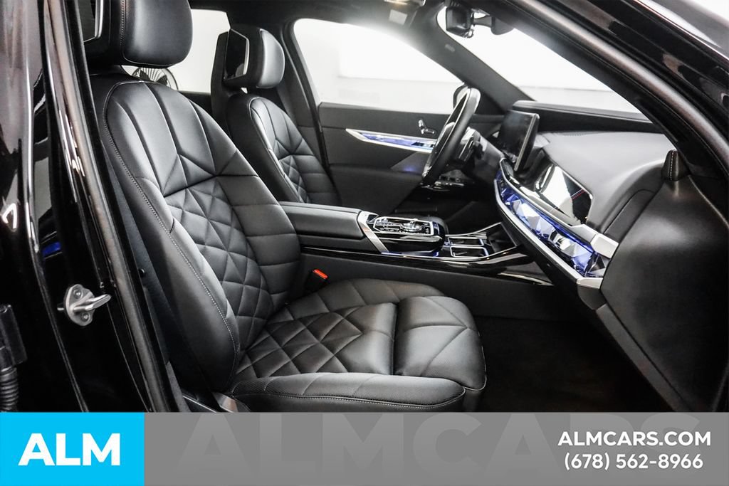 Used 2026 BMW 740i w/ Premium Package RWD image 19