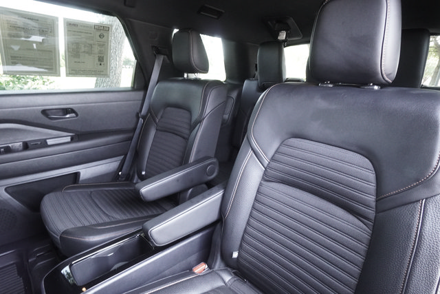 Used 2024 Nissan Pathfinder Rock Creek AWD/4WD image 23