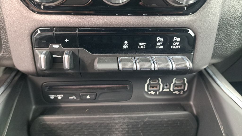 Used 2019 RAM 1500 Big Horn AWD/4WD image 22