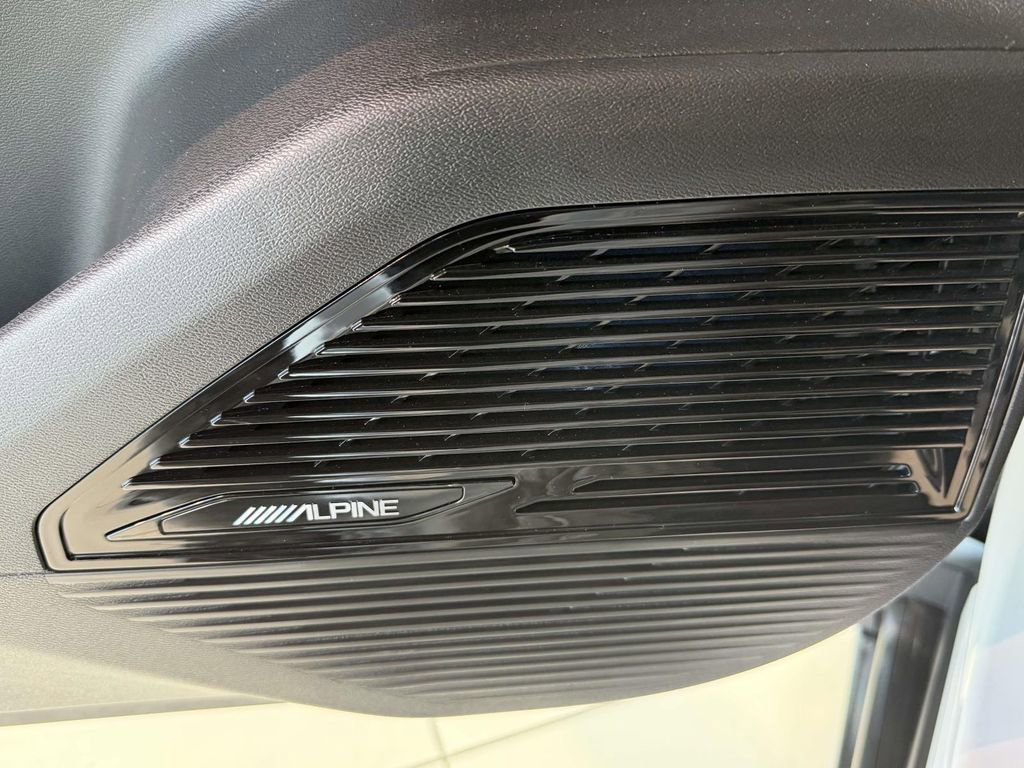 New 2026 Jeep Cherokee Overland image 28