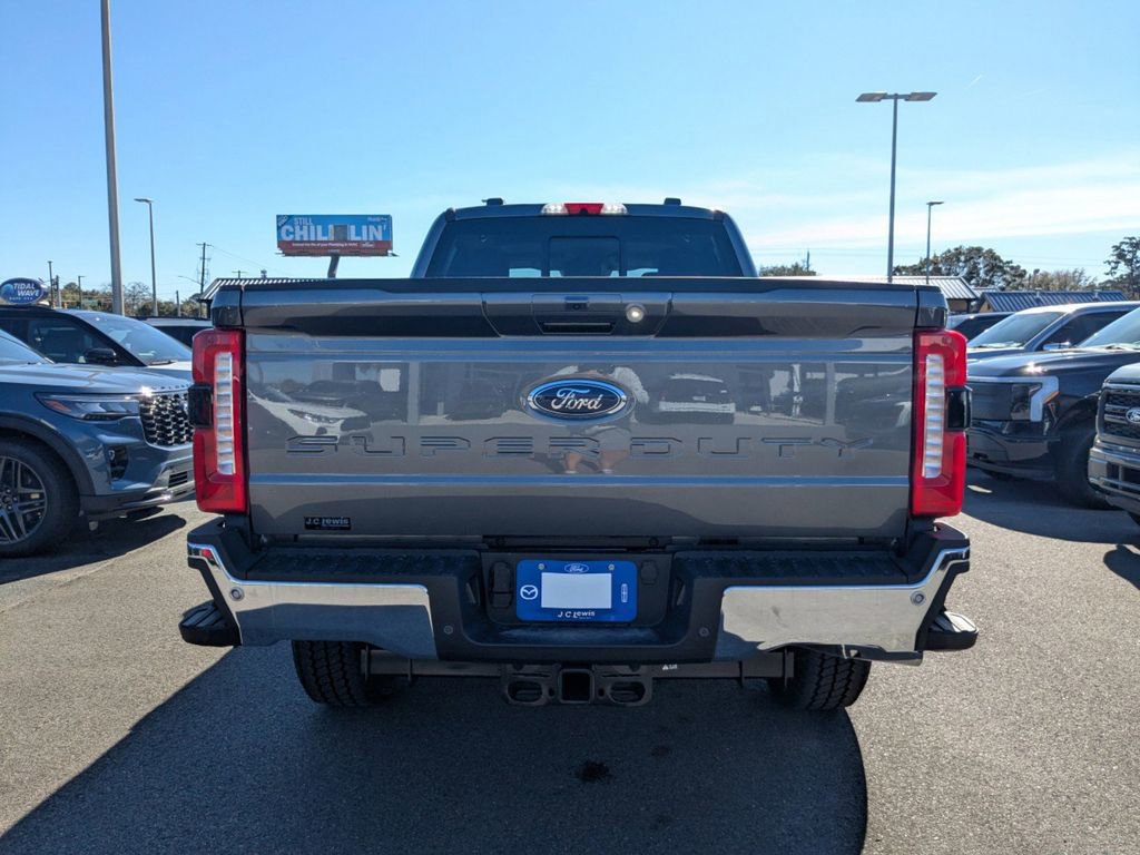 New 2026 Ford F250 Lariat w/ Chrome Package image 5