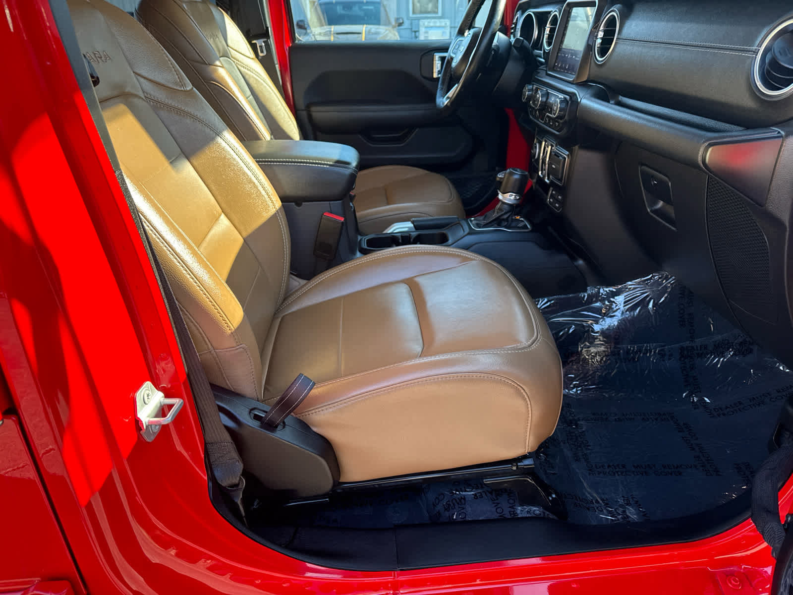 Used 2022 Jeep Wrangler Unlimited Sahara w/ Dual Top Group image 12