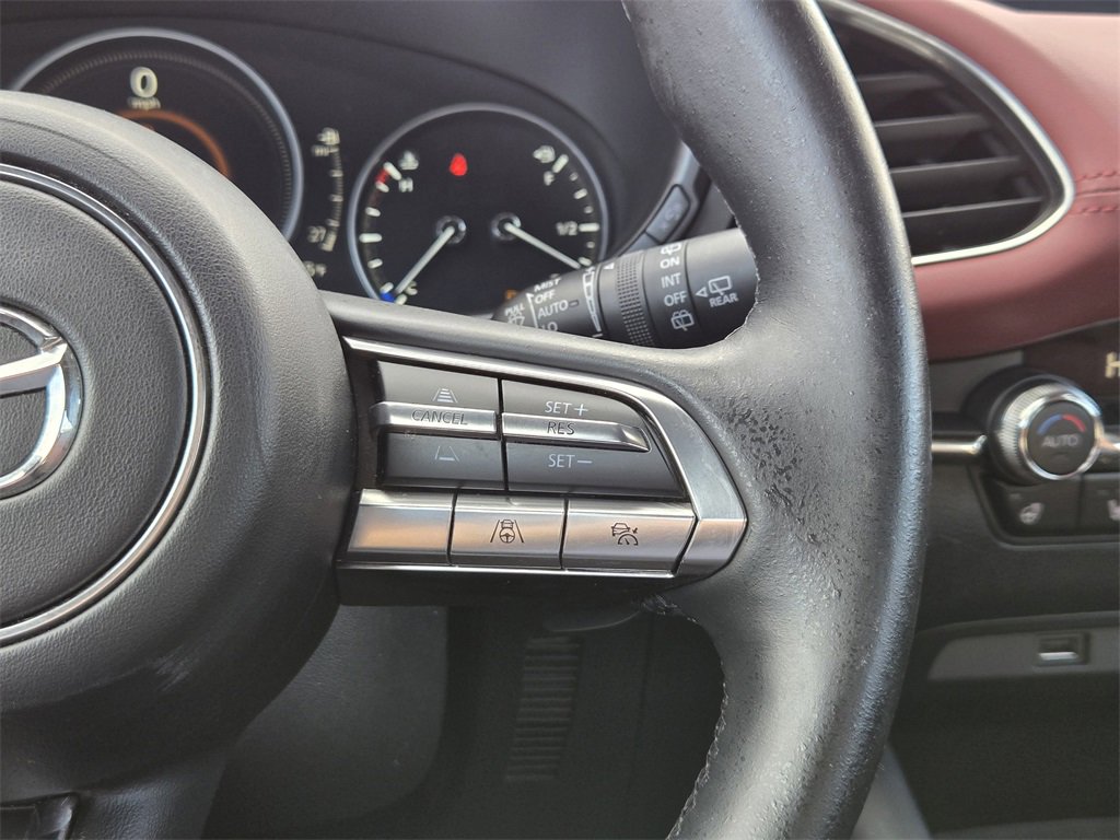 Used 2021 MAZDA MAZDA3 Hatchback w/Premium Plus Pkg image 29