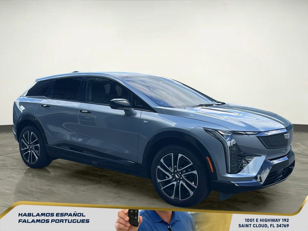 Used 2025 Cadillac Optiq Sport 2 w/ LPO, Floor Liner Package image 26