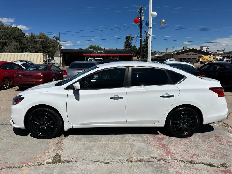 Used 2016 Nissan Sentra S FWD image 4