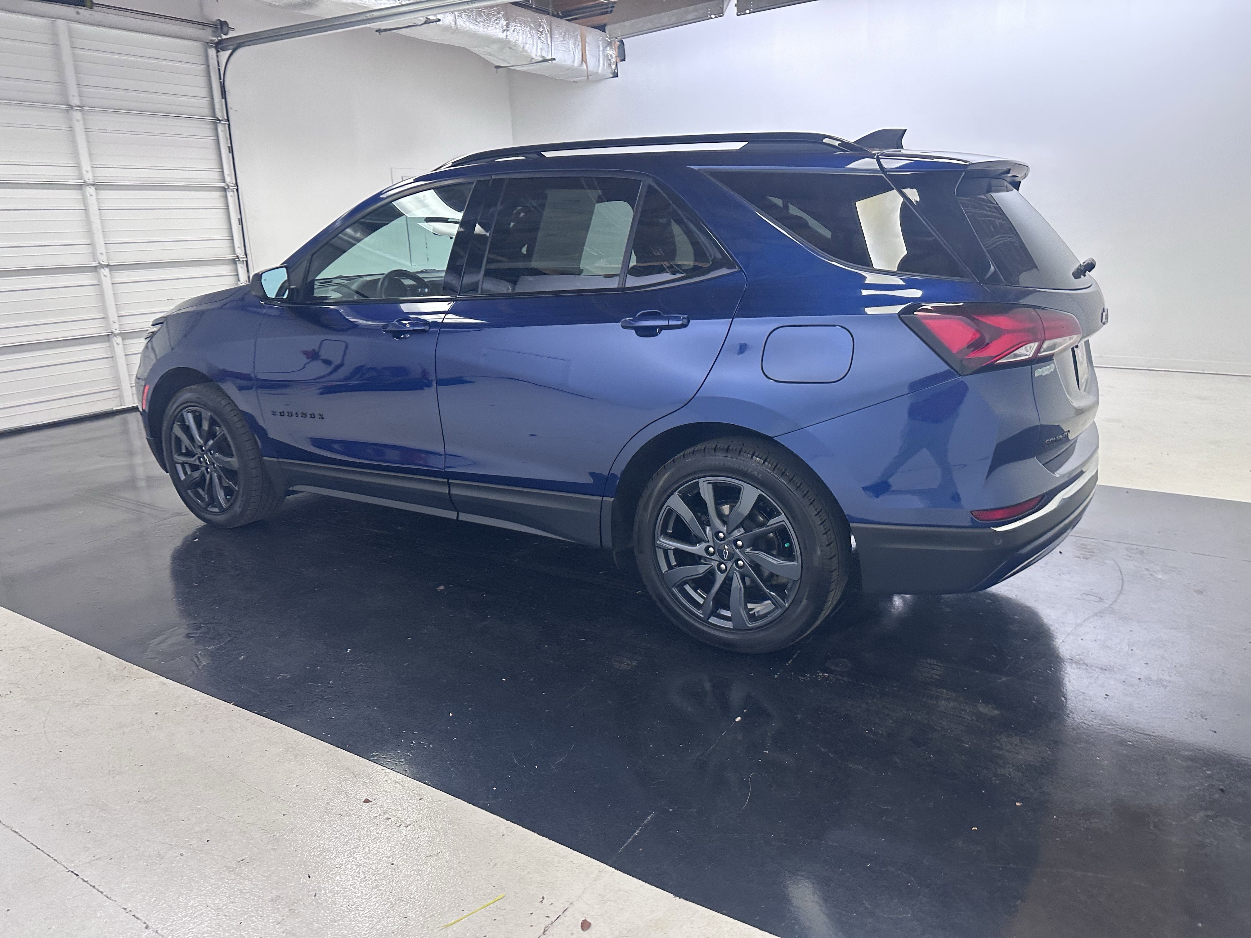 Used 2023 Chevrolet Equinox RS image 11