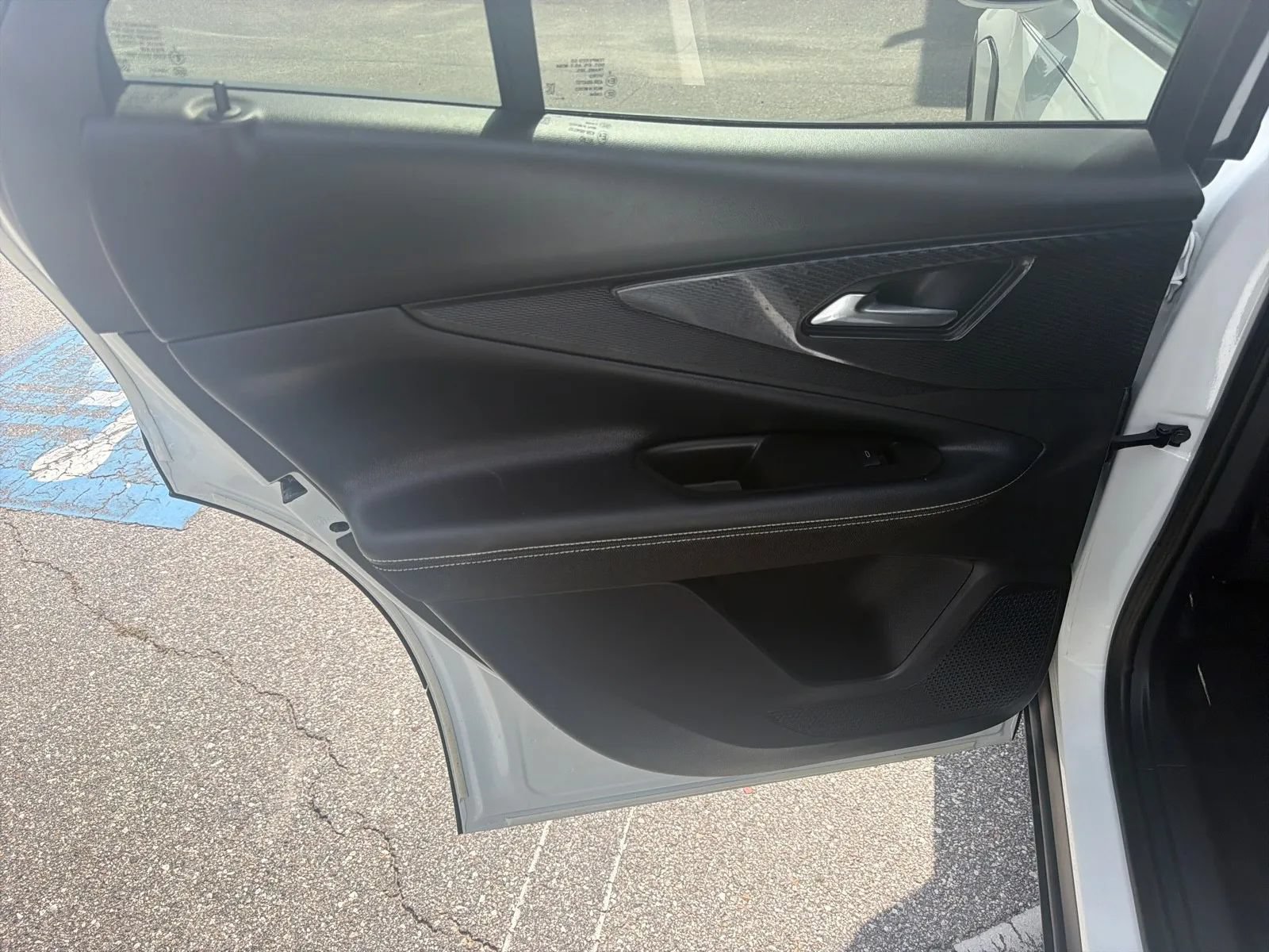 Used 2025 Chevrolet Blazer EV LT AWD/4WD image 18