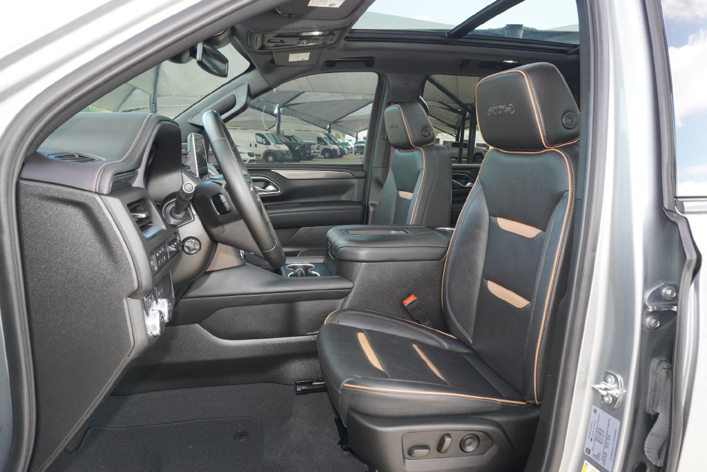 Used 2024 GMC Yukon XL AT4 w/ AT4 Premium Package AWD/4WD image 25
