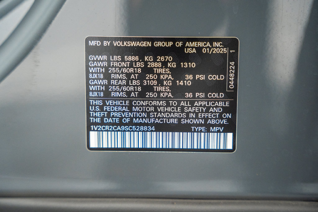 Used 2025 Volkswagen Atlas Peak Edition SE AWD/4WD image 45