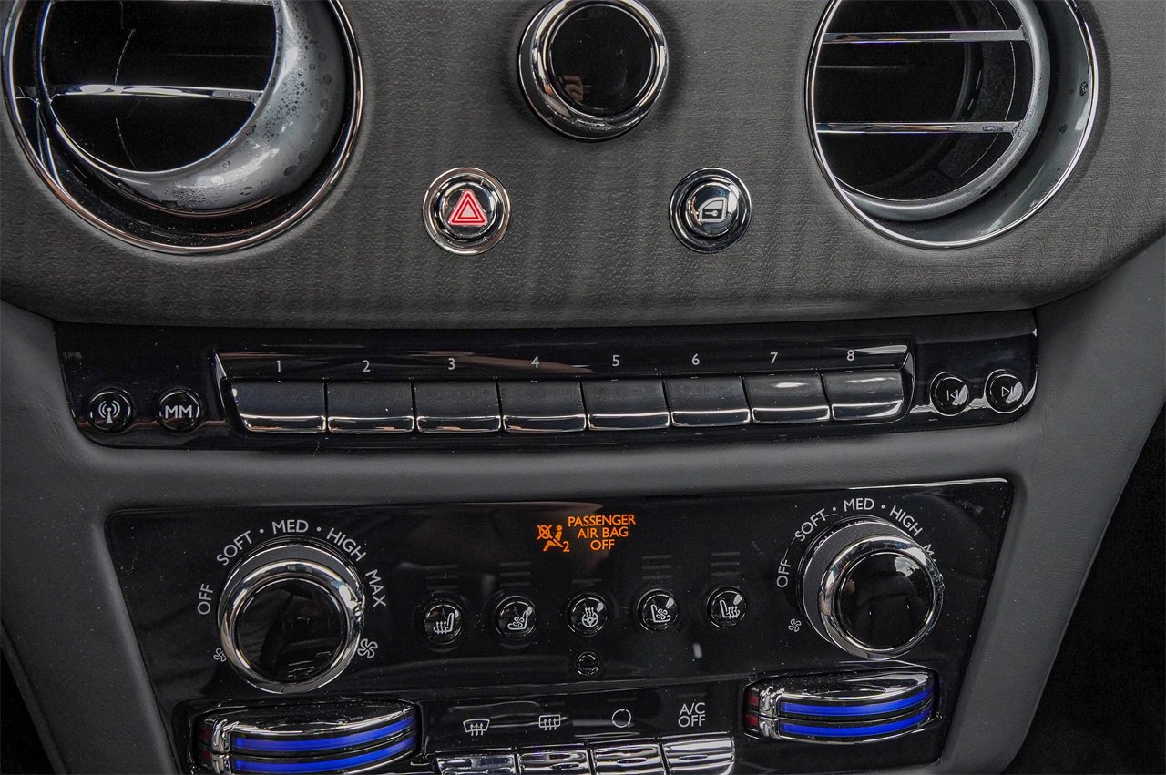 New 2025 Rolls-Royce Spectre w/ Spectre Launch Package image 38