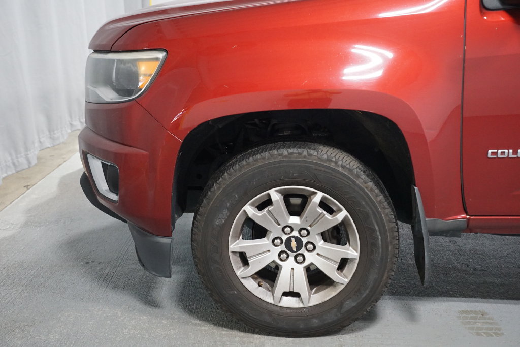 Used 2017 Chevrolet Colorado LT w/ LT Convenience Package RWD image 5
