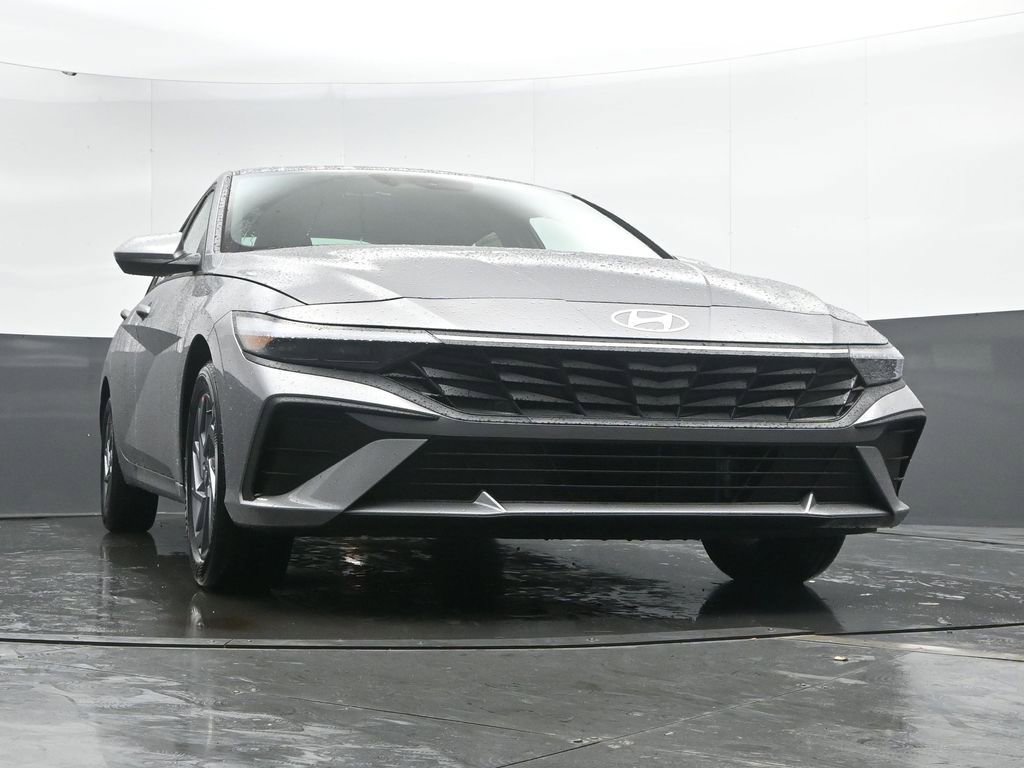 New 2026 Hyundai Elantra Hybrid FWD image 48