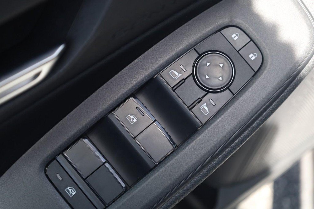 New 2026 Nissan Sentra SV w/ SV Convenience Package FWD image 11