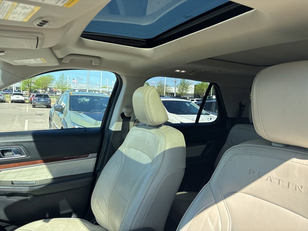 Used 2018 Ford Explorer Platinum image 5