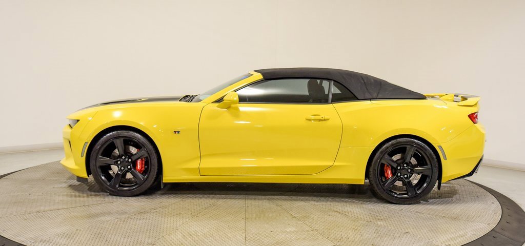 Used 2017 Chevrolet Camaro SS image 8
