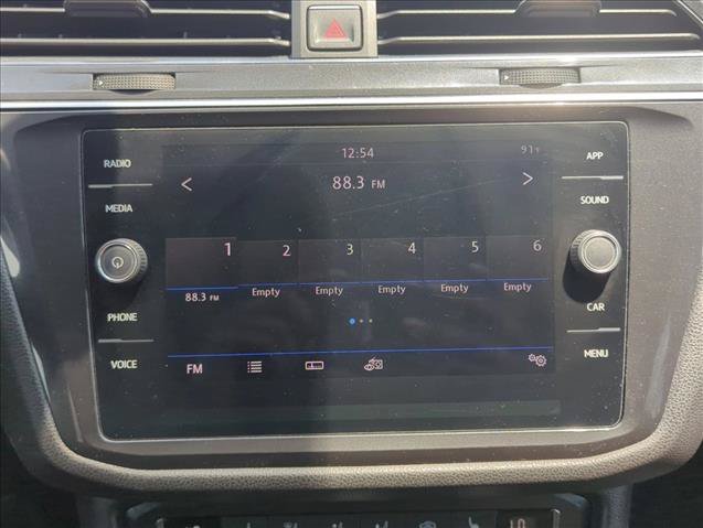 Used 2018 Volkswagen Tiguan SE FWD image 13