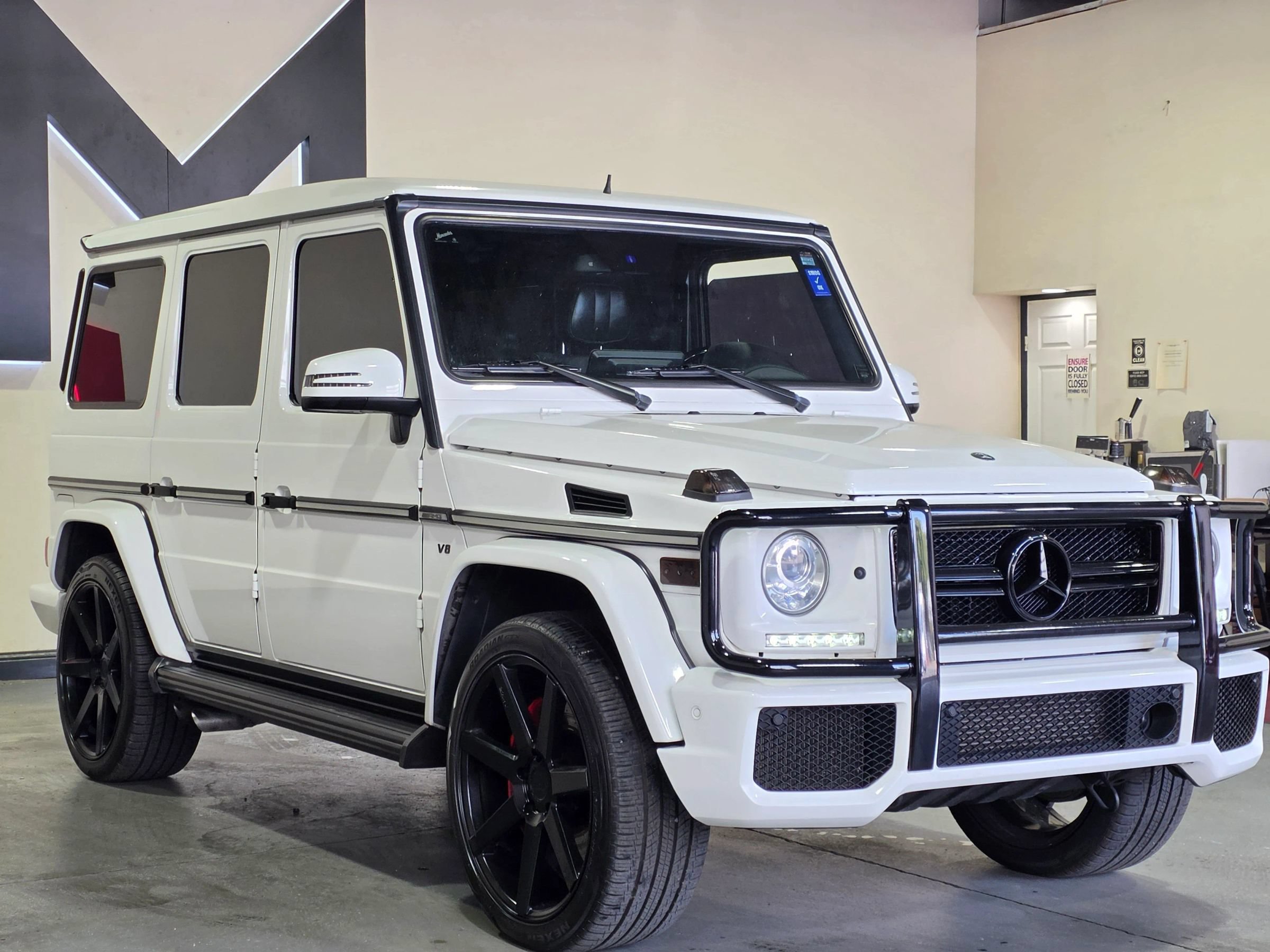 Used 2014 Mercedes-Benz G 63 AMG 4MATIC image 2