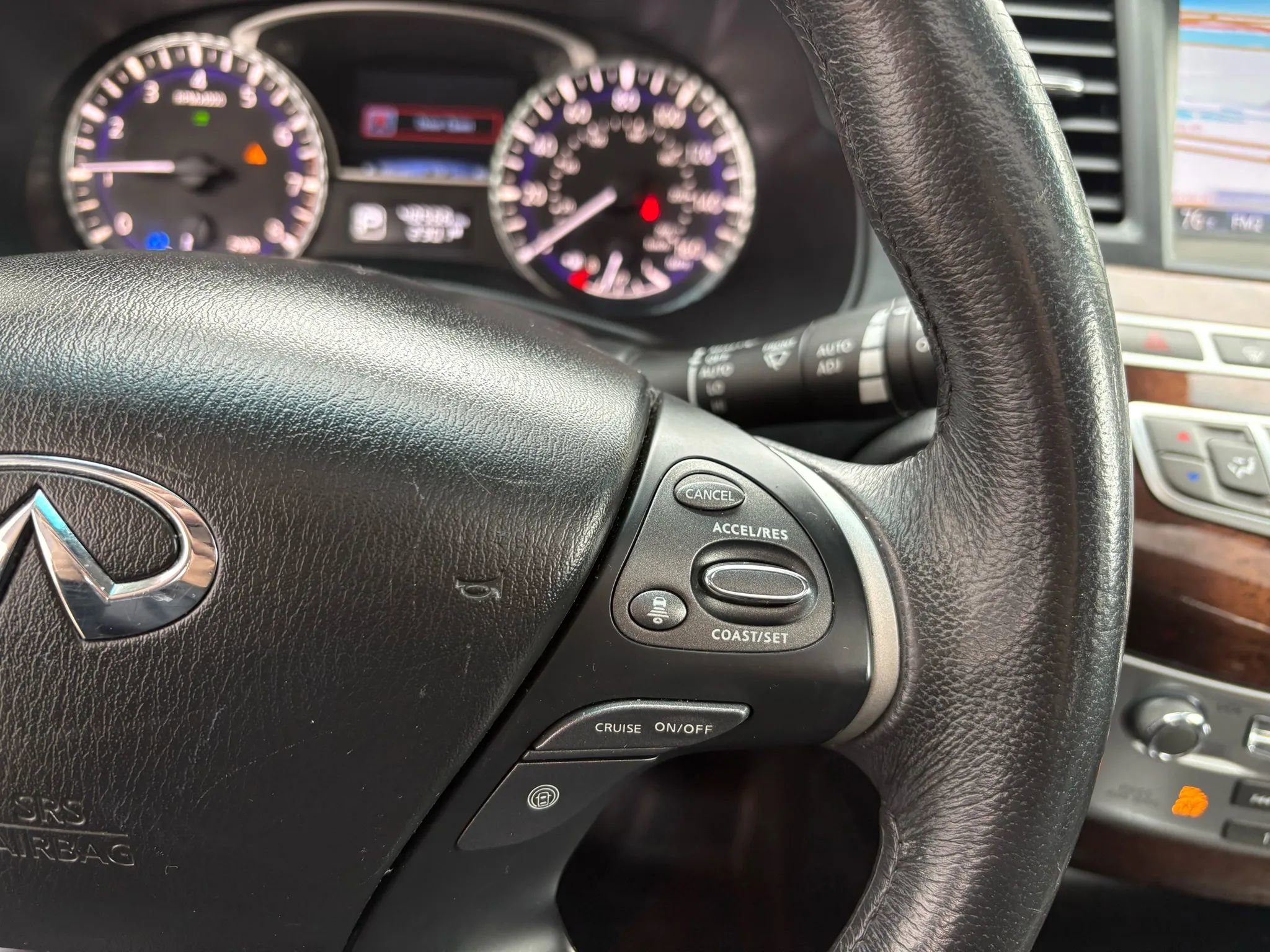 Used 2014 INFINITI QX60 AWD Hybrid w/ HEV Deluxe Touring Package image 15