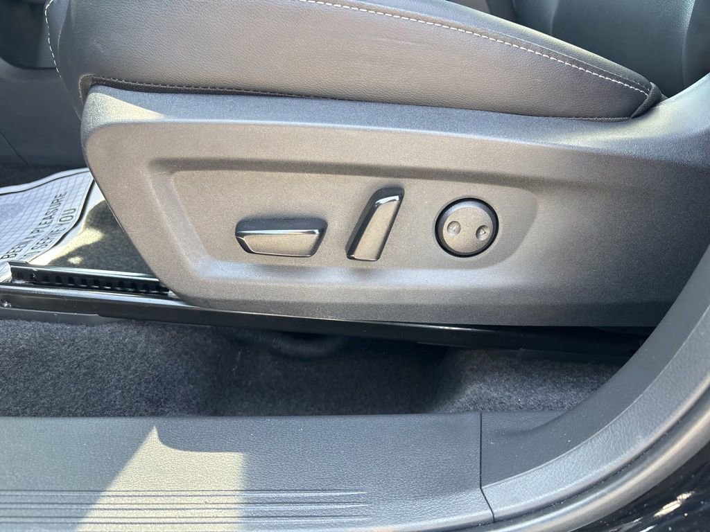 Used 2025 Nissan Murano SL AWD/4WD image 19