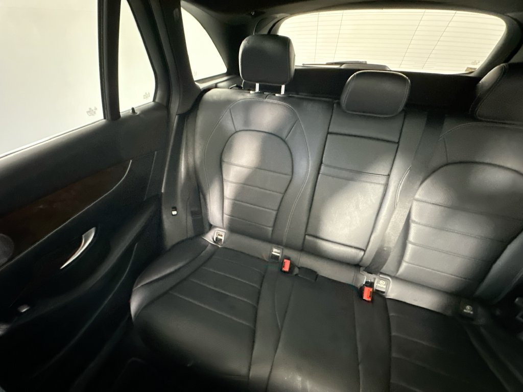 Used 2017 Mercedes-Benz GLC 300 image 12
