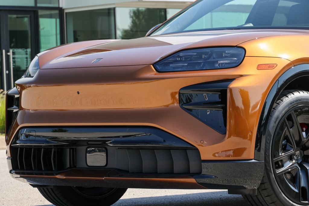 New 2026 Porsche Cayenne Turbo AWD/4WD image 7