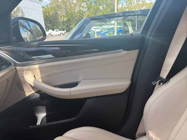 Used 2021 BMW X4 xDrive30i w/ Premium Package AWD/4WD image 13