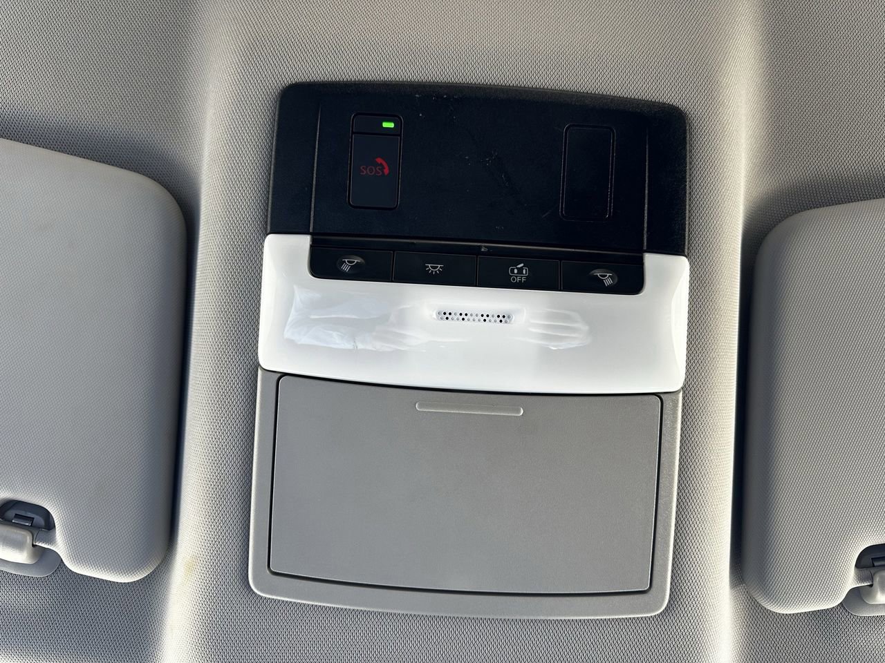 Used 2023 Nissan Rogue SV image 16