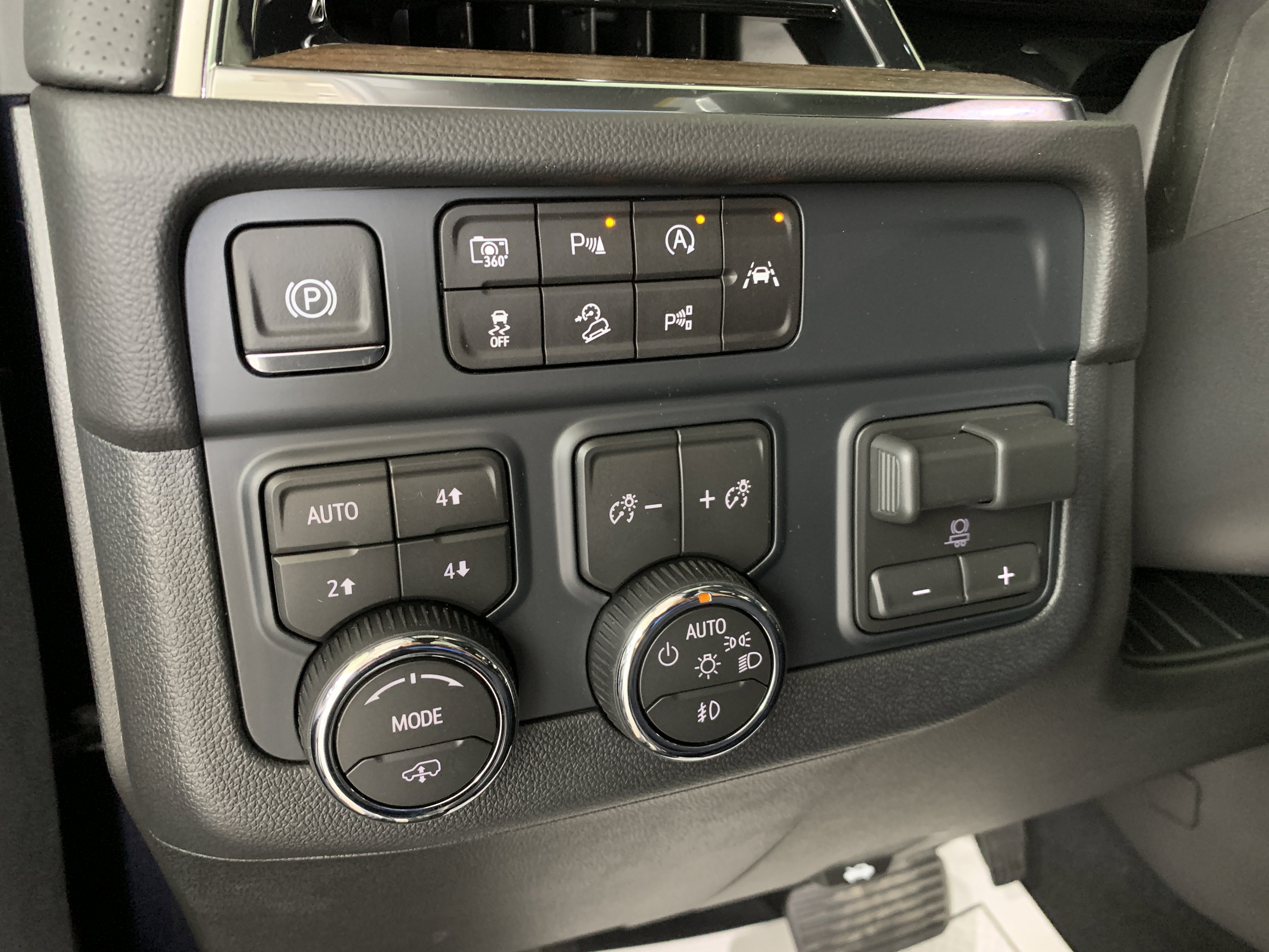 New 2026 Chevrolet Tahoe High Country image 24