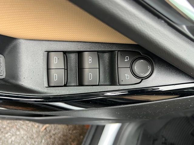 New 2026 Chevrolet Equinox ACTIV w/ Convenience Package III image 16