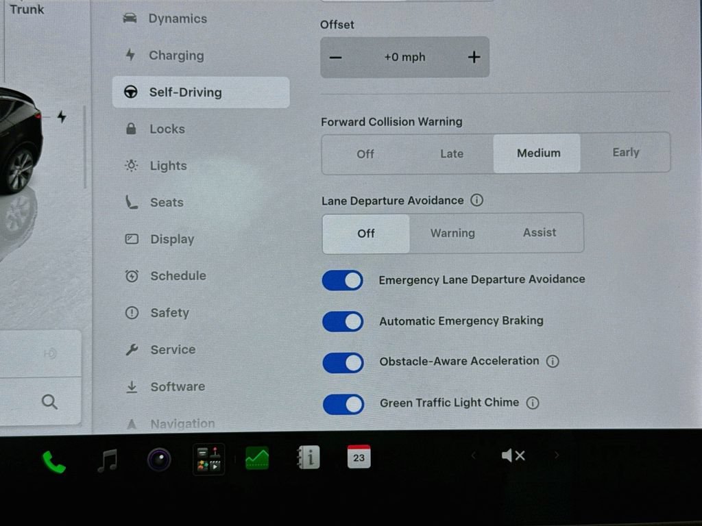 Used 2022 Tesla Model Y Long Range AWD/4WD image 16