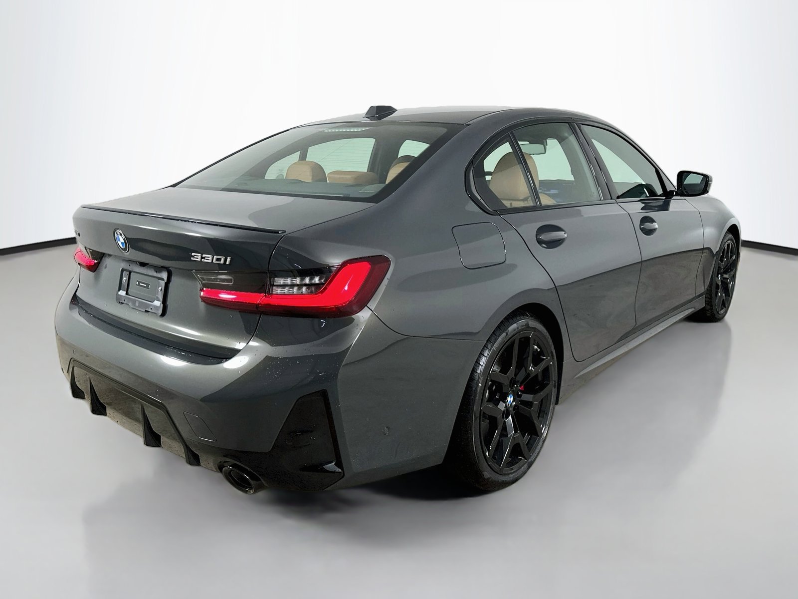 New 2026 BMW 330i xDrive Sedan w/ M Sport Package AWD/4WD image 5