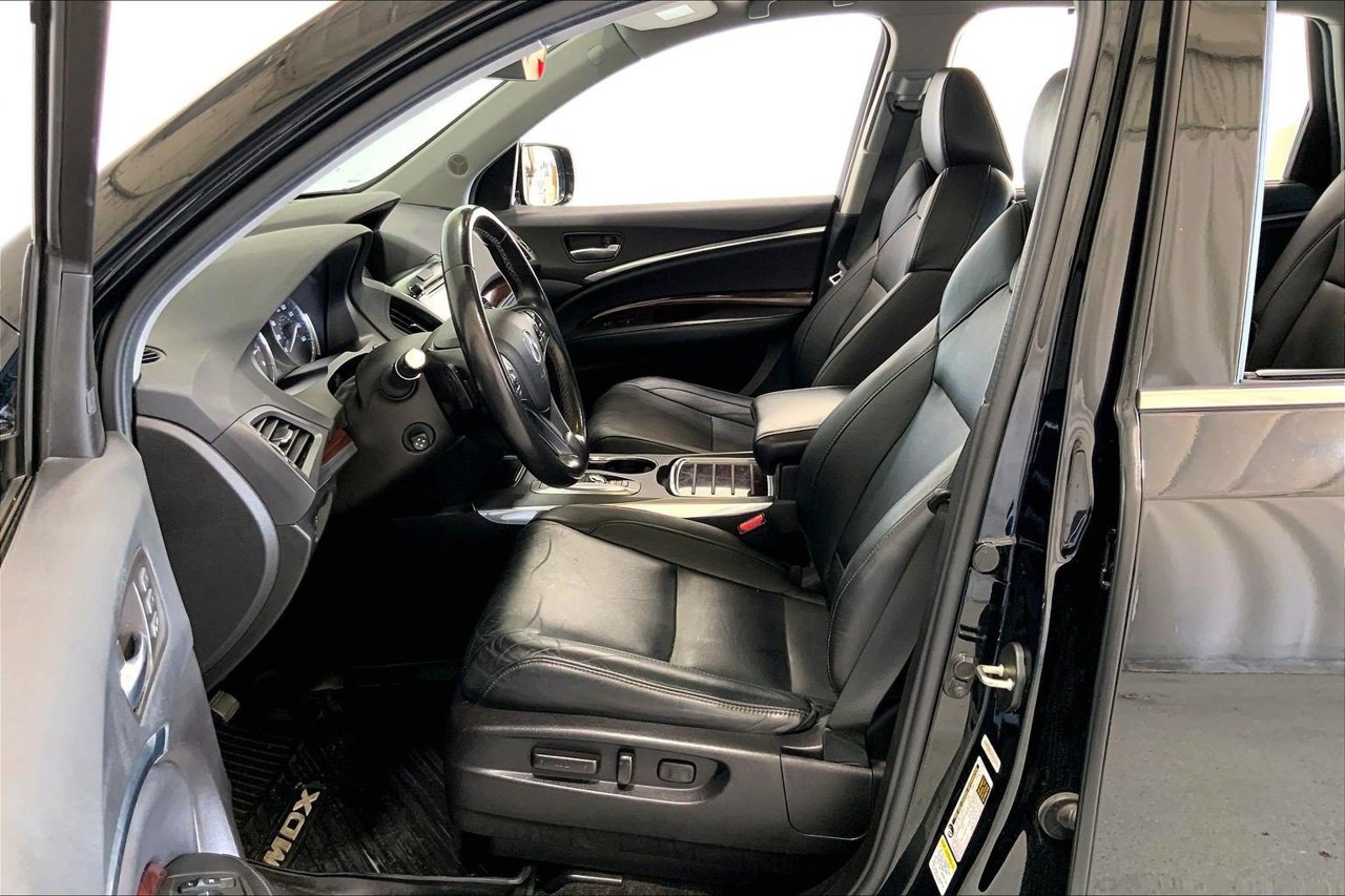 Used 2016 Acura MDX w/ Advance & Entertainment Pkg FWD image 18