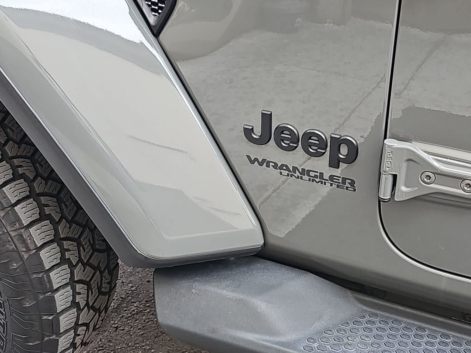 Used 2020 Jeep Wrangler Unlimited Sahara AWD/4WD image 11