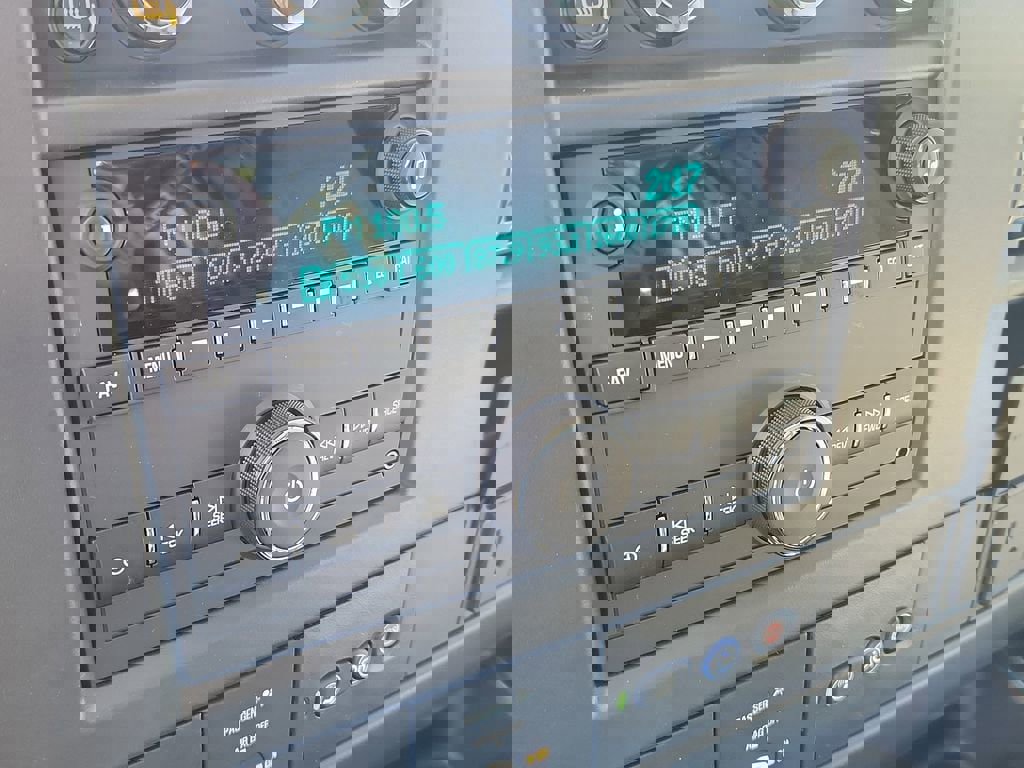 New 2025 GMC Savana 2500 Extended w/ Enhanced Convenience Package image 15