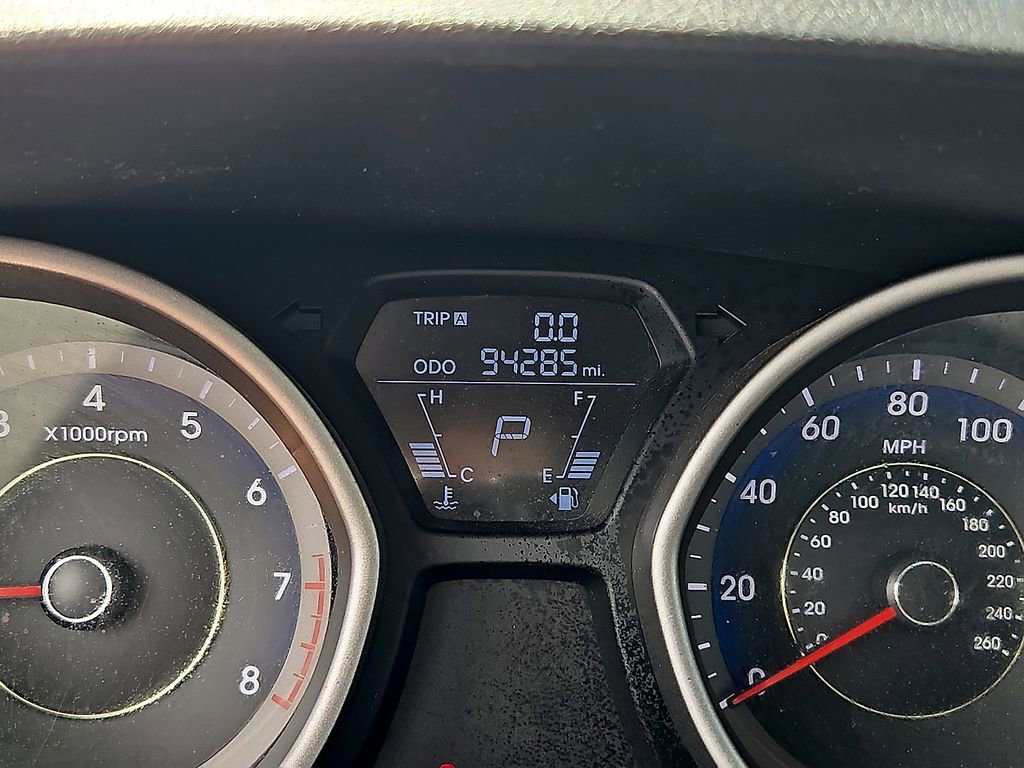 Used 2011 Hyundai Elantra GLS w/ Preferred Equipment Pkg 3 FWD image 23