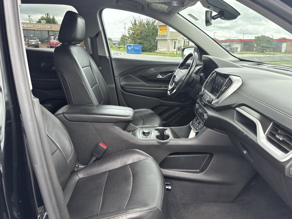 Used 2021 GMC Terrain SLT image 32