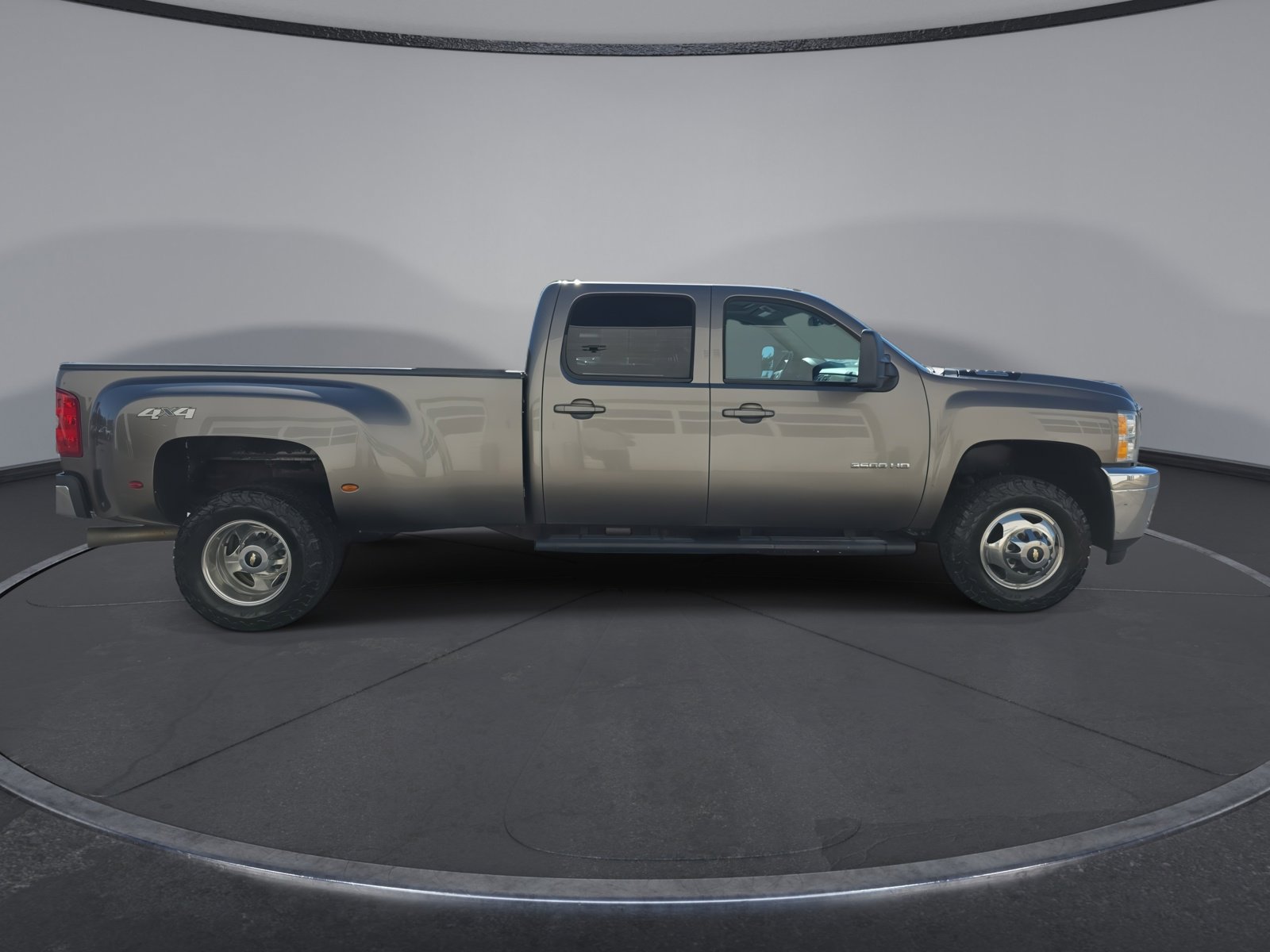 Used 2013 Chevrolet Silverado 3500 LTZ w/ LTZ Plus Package AWD/4WD image 14