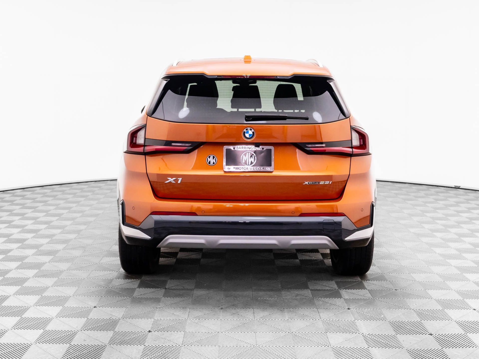 Certified 2025 BMW X1 xDrive28i AWD/4WD image 4