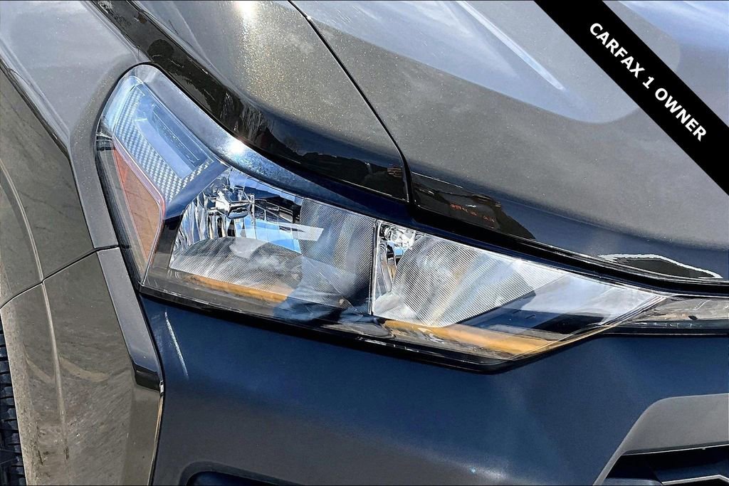 Used 2024 Chevrolet Colorado W/T image 31