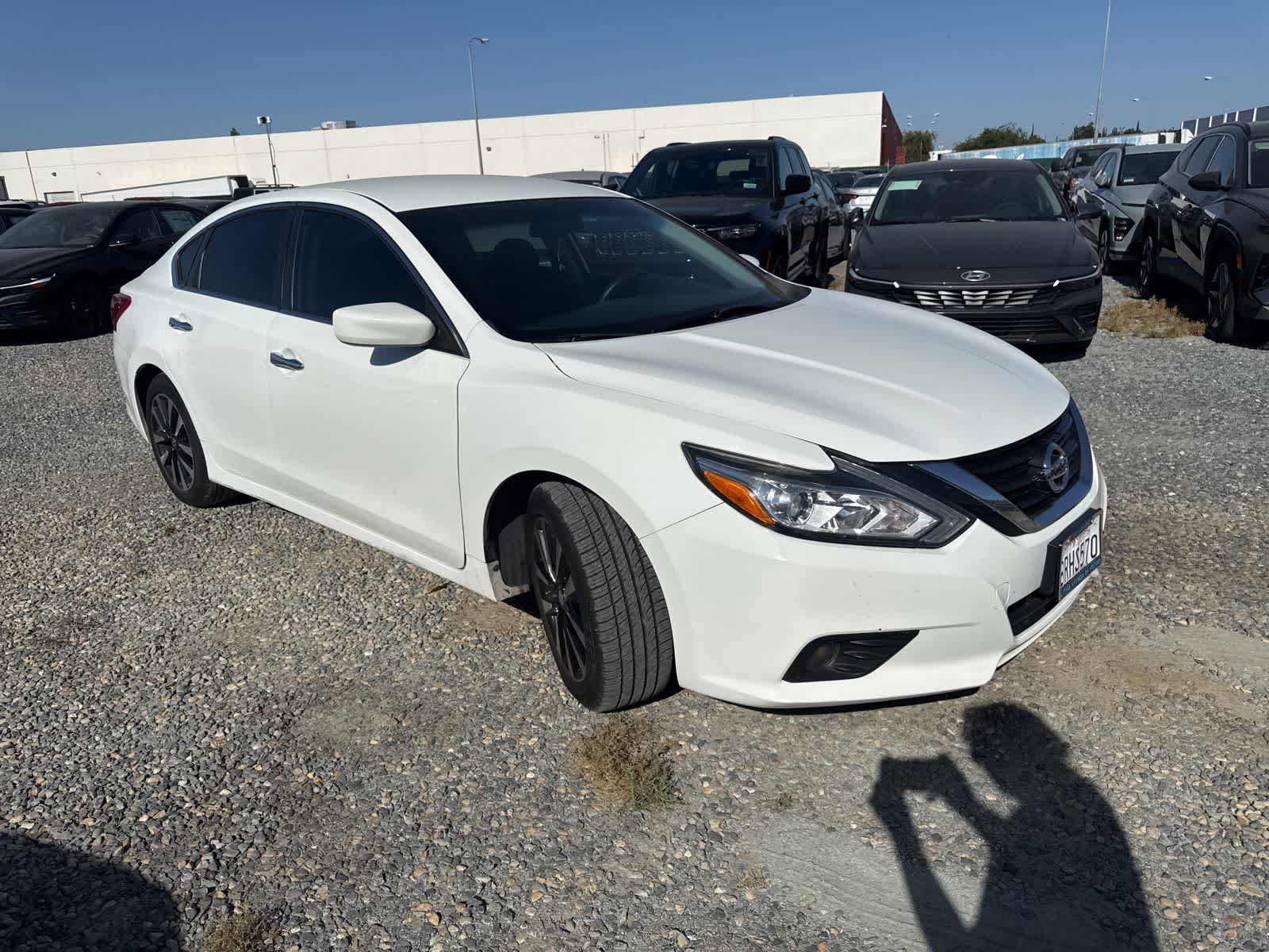 Used 2018 Nissan Altima 2.5 SV FWD image 3