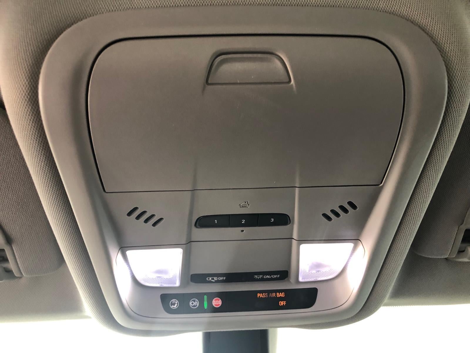 Used 2018 GMC Terrain SLT w/ Preferred Package FWD image 19