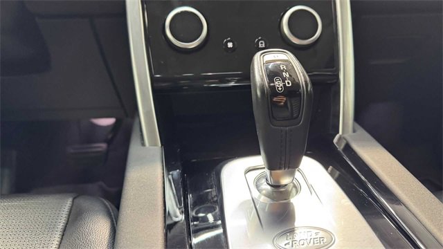 Used 2021 Land Rover Discovery Sport S image 22