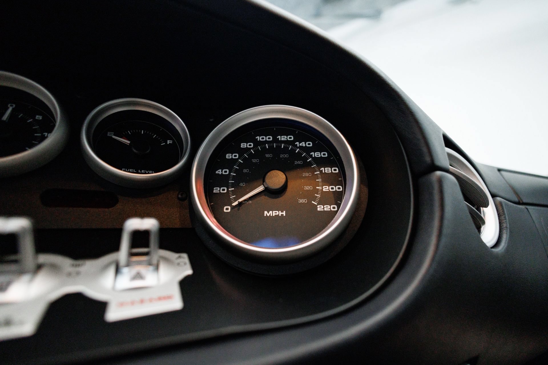 Used 2006 Ford GT RWD image 37